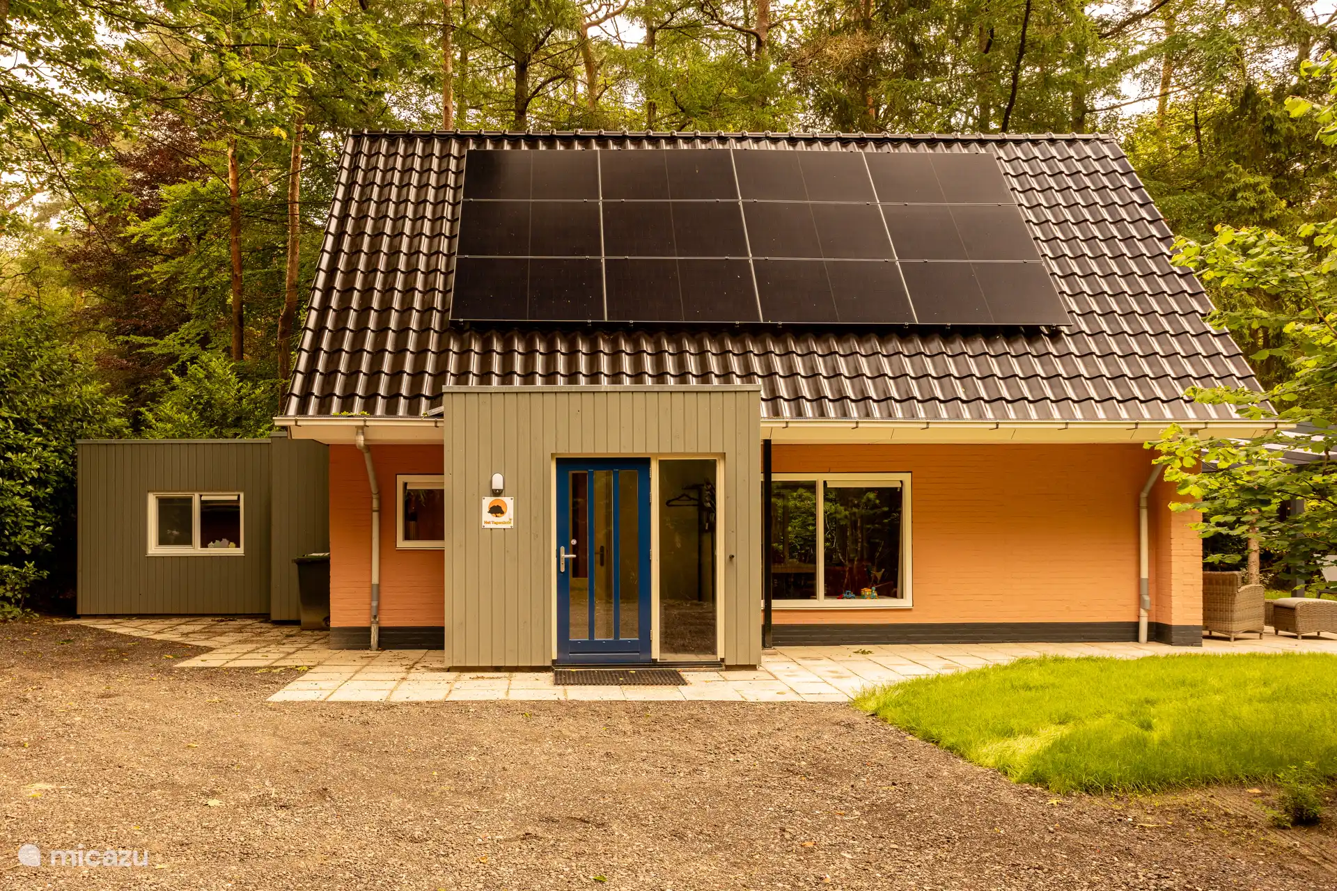 Seitenansicht von 
Ferienhaus 