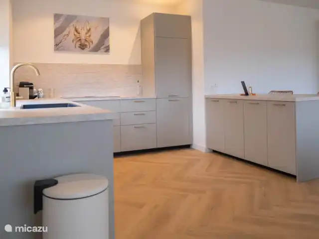 Saint Adelbert | Pays-Bas, Hollande du Nord, Egmond-Binnen - appartement cuisine