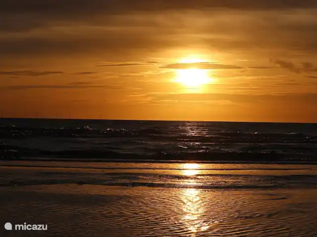 Saint Adelbert | Pays-Bas, Hollande du Nord, Egmond-Binnen - appartement coucher de soleil