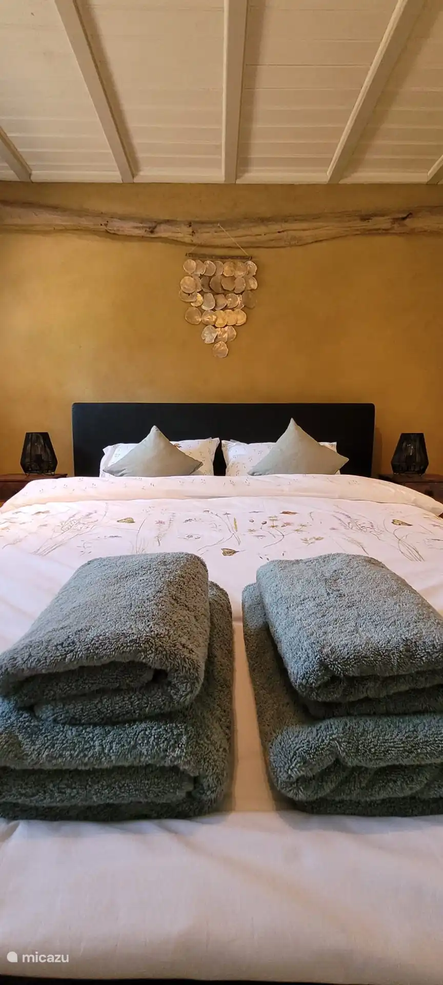 sommier est de 160x200cm