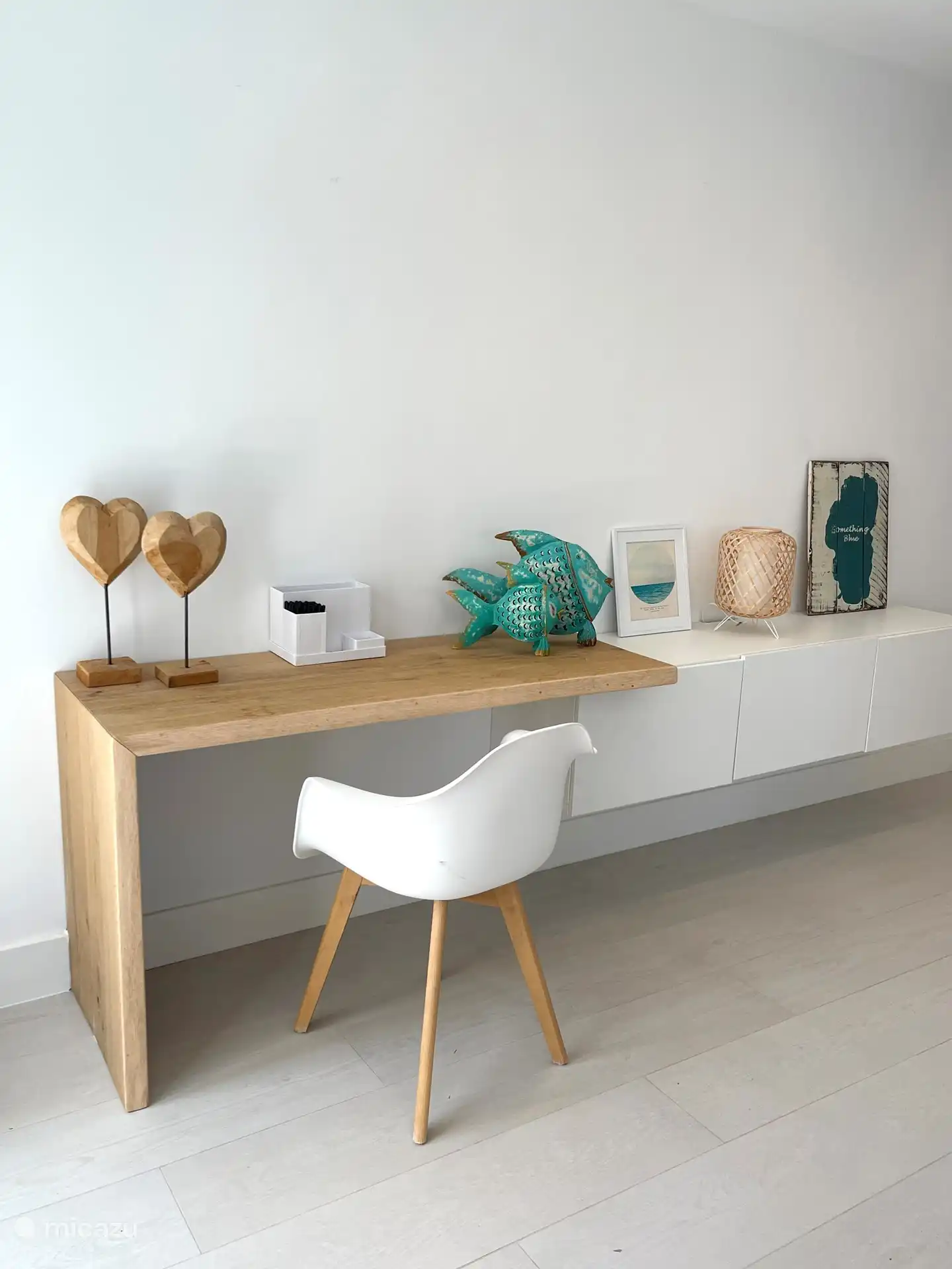 Lieu de travail dans le salon