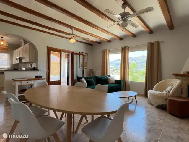 Casa La Vida huren in Spanje, Costa Blanca, Orba - vakantiehuis woonkamer met airco ( nieuwe airco aug 2024)