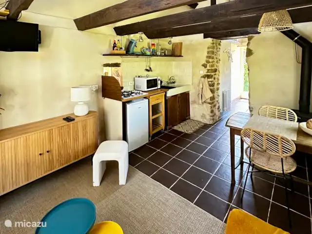 casa pequeña  en Francia, Alta Viena, Château-Chervix – El horno de pan - Tiny house Espacio habitable