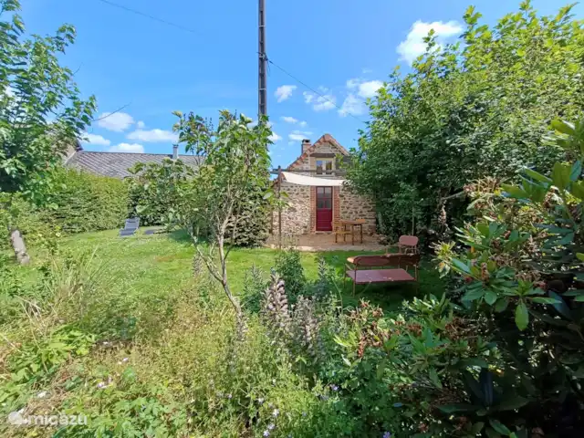 casa pequeña  en Francia, Alta Viena, Château-Chervix – El horno de pan - Tiny house Terraza