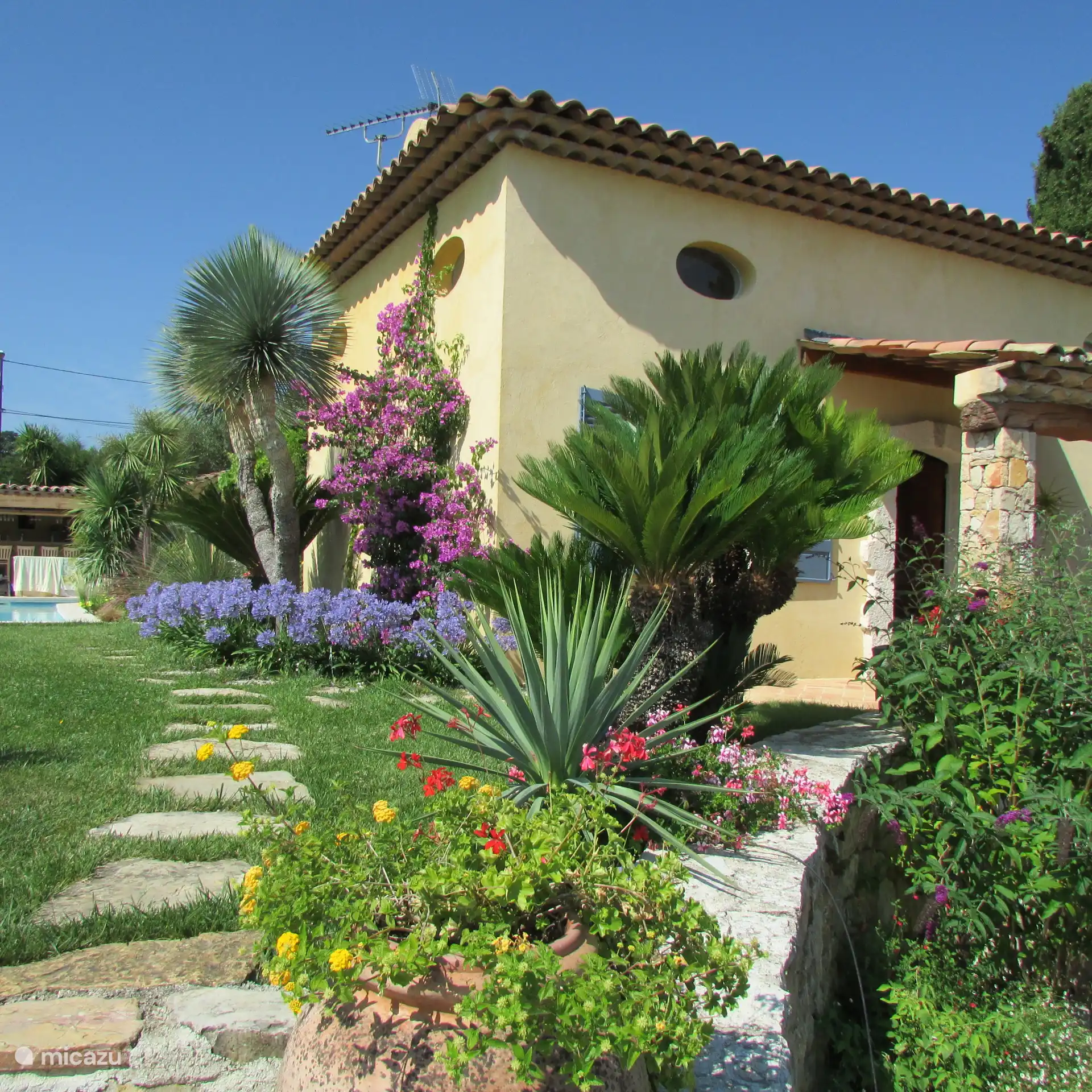 Die Villa und der Garten