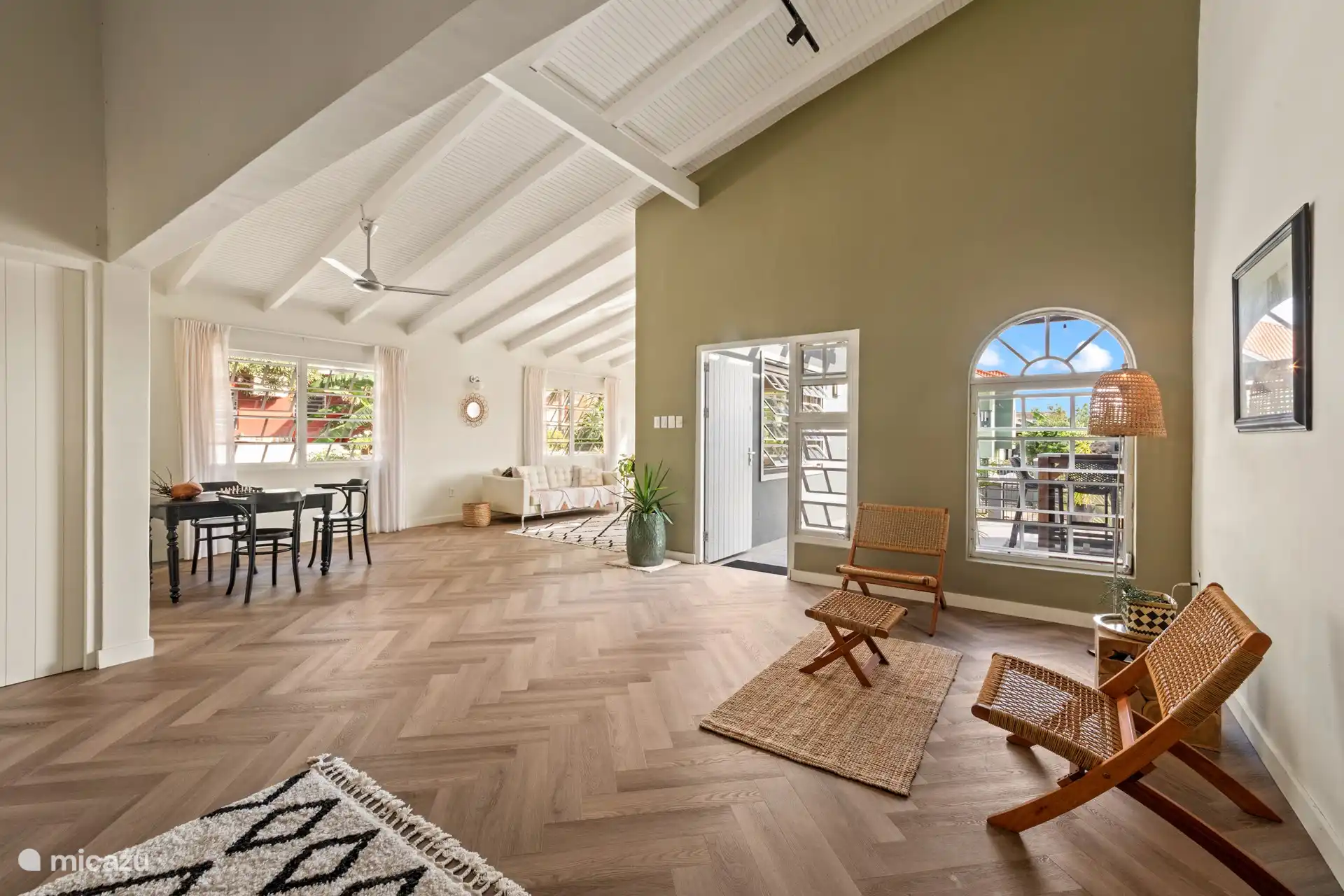 Villa Curaoase salon décloisonné