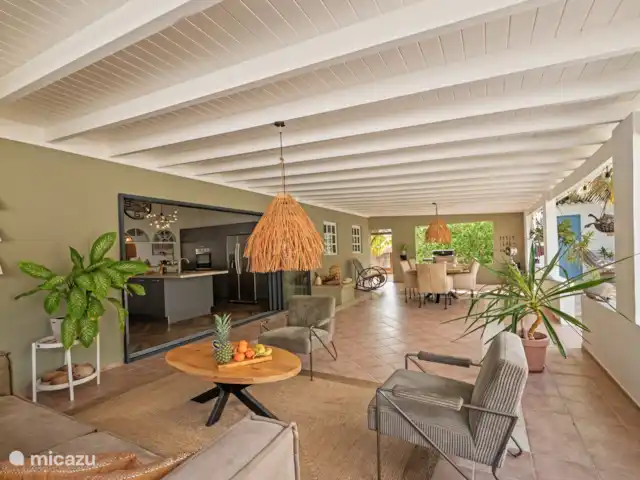 villa huren in Curaçao, Banda Ariba (oost), Cas Grandi – Villa CuraOase Villa Curaoase woonkamer/porch