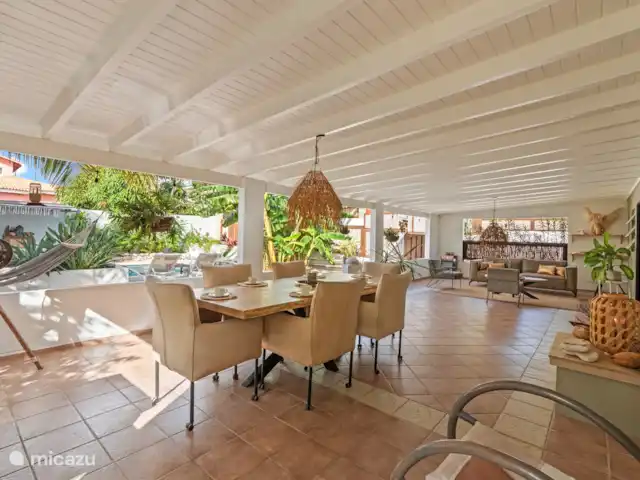 villa huren in Curaçao, Banda Ariba (oost), Cas Grandi – Villa CuraOase Villa Curaoase woonkamer/proch
