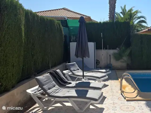 Casa Lisa | Espagne, Costa Cálida, Mazarrón - maison de vacances Chaises longues et douche extérieure