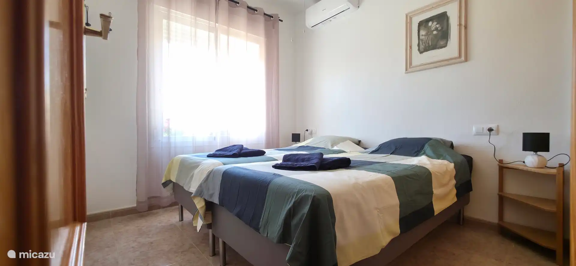 2ème chambre avec placard, climatisation (froid et chaud)