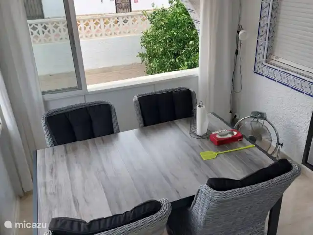 Location de Vacances Espagne, Costa Cálida, Camposol, maison de vacances - Maison heureuse La véranda où il est agréable de s’asseoir au printemps et à l’automne