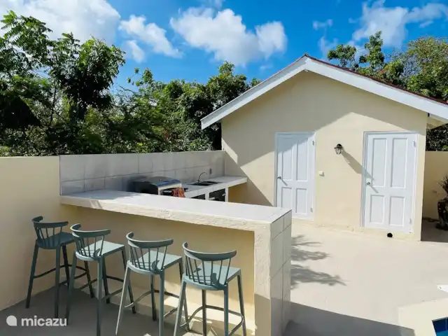vakantiehuis huren in Curaçao, Banda Ariba (oost), Cas Grandi – Mini resort Kaya Verdi - Blenchi 4p Buitenkeuken met bar