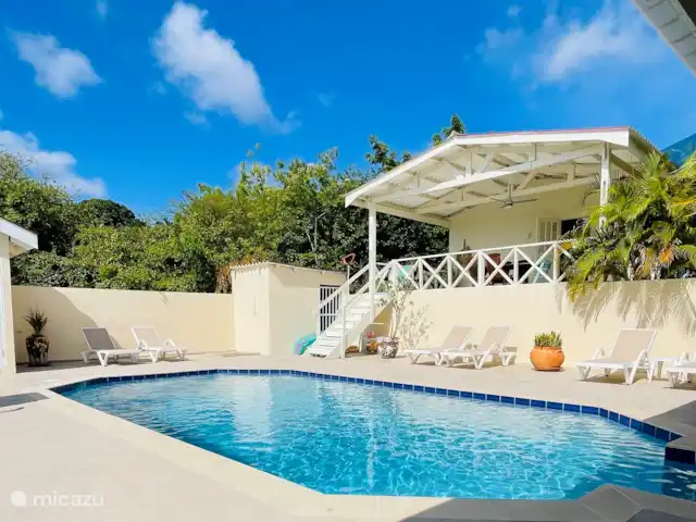 vakantiehuis huren in Curaçao, Banda Ariba (oost), Cas Grandi – Mini resort Kaya Verdi - Blenchi 4p Ons heerlijke gezamenlijke zwembad