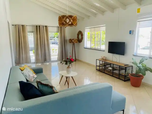 vakantiehuis huren in Curaçao, Banda Ariba (oost), Cas Grandi – Mini resort Kaya Verdi - Blenchi 4p Woonkamer