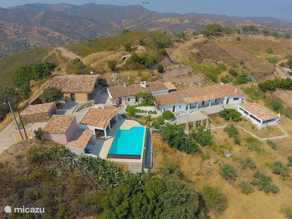 Das Herz der Algarve in Portugal, Algarve, Santa Catarina da Fonte do Bispo - Reihenhaus