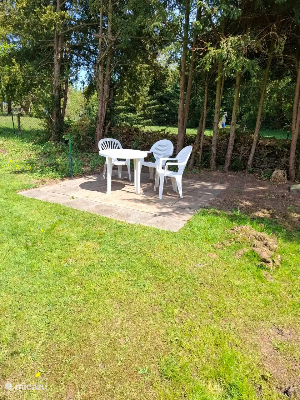 Terrasse im hinteren Teil des tiefen Hinterhofs
Sie können den gesamten Hinterhof nutzen