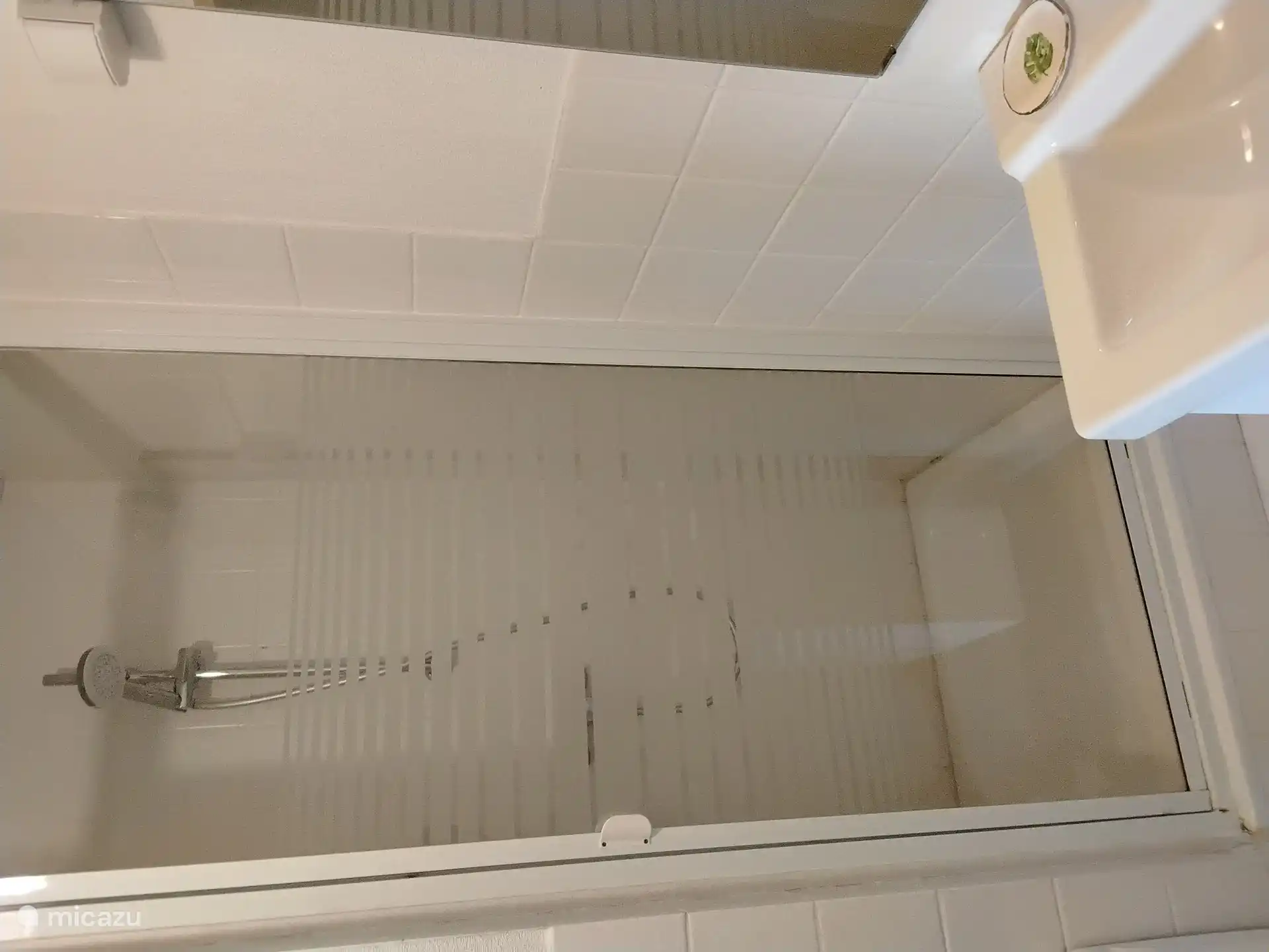 Duschkabine im eigenen Badezimmer