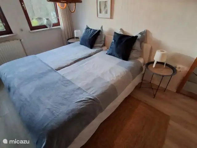 Hochwald-Balkon huren in Duitsland, Nedersaksen, Bad Sachsa - appartement slaapkamer met tweepersoonsbed 180 x 200 cm