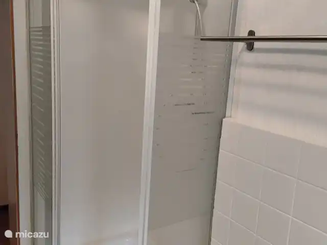 Hochwald Maxi huren in Duitsland, Nedersaksen, Bad Sachsa - appartement douche