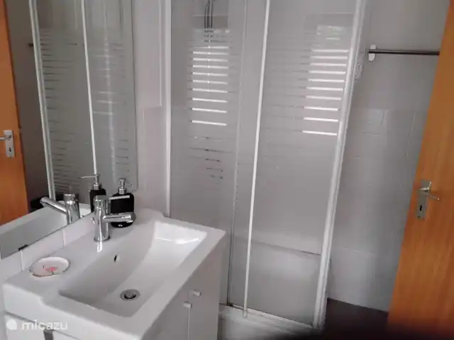 Hochwald En Suite | Allemagne, Basse-Saxe, Bad Sachsa - pension / maison d’hôtes / chambre privée Salle de Bains