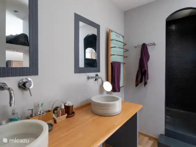 Location de Vacances France, Aude, Narbonne, villa - VILLA MODERNE AVEC PISCINE