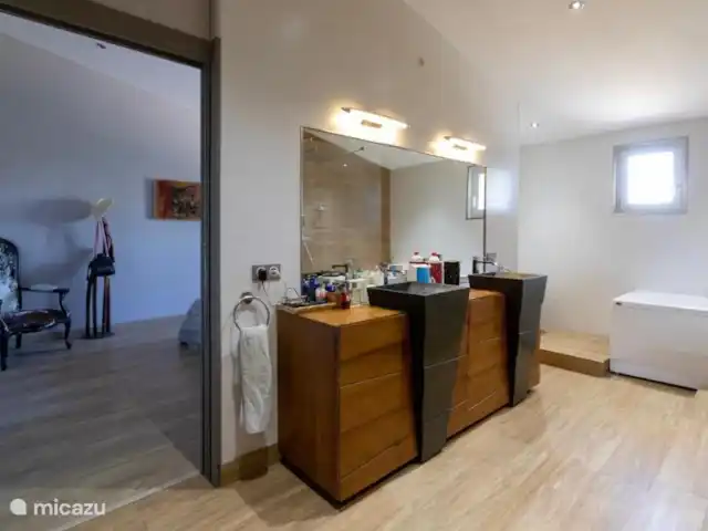 Location de Vacances France, Aude, Narbonne, villa - VILLA MODERNE AVEC PISCINE