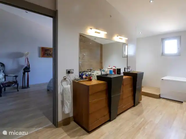 Location de Vacances France, Aude, Narbonne, villa - VILLA MODERNE AVEC PISCINE