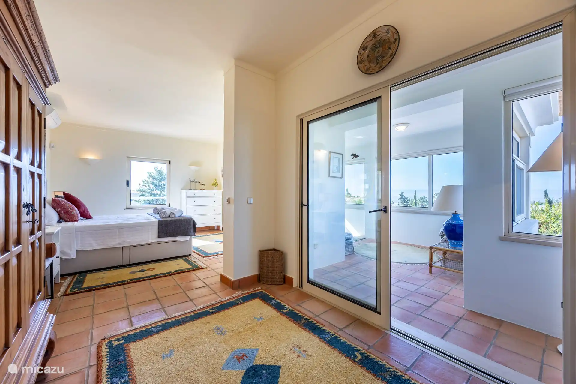 Bedroom with conservatory