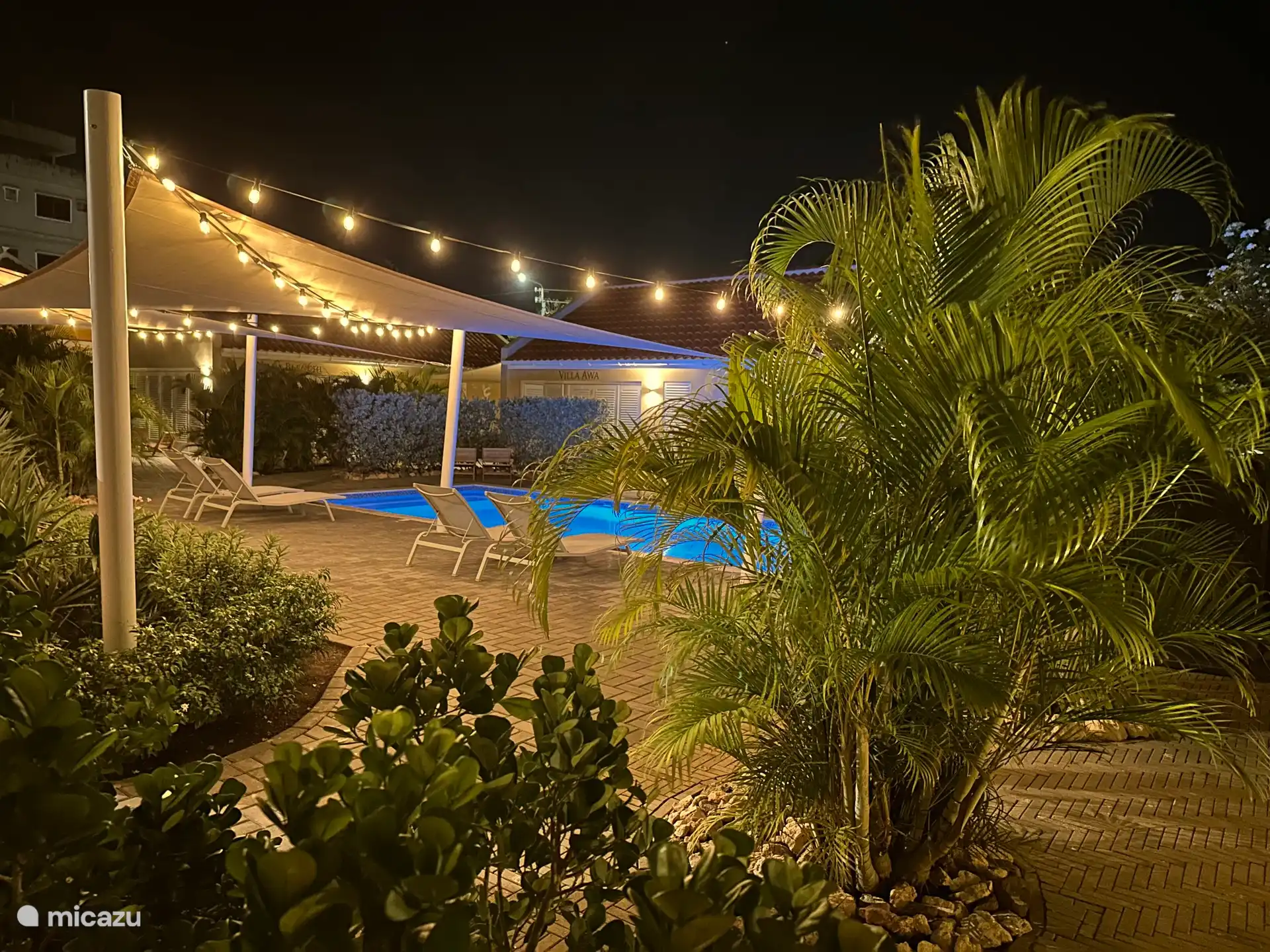 Villa Grandi - Piscine et jardin la nuit