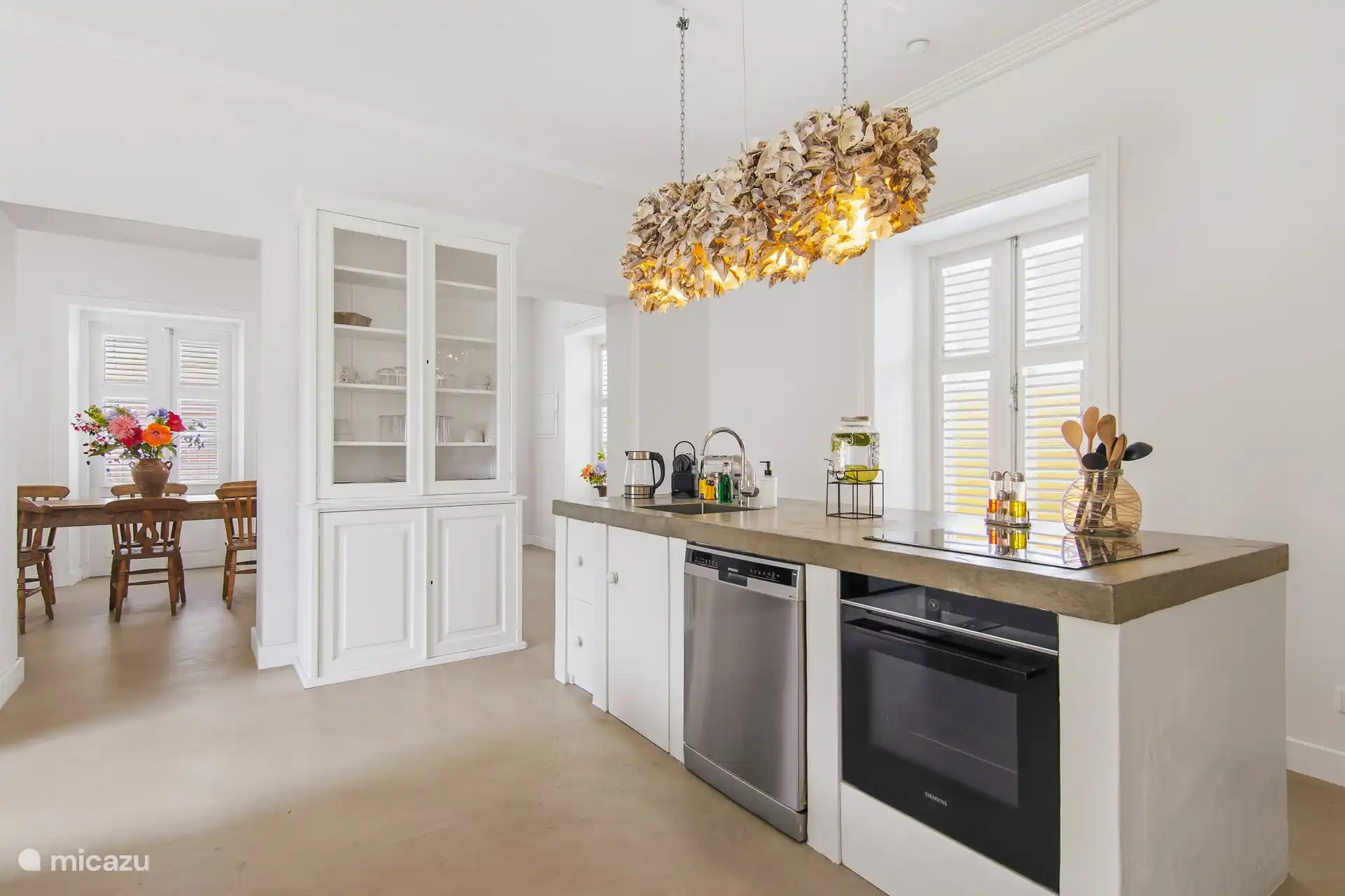 Monumentale stadsvilla - keuken en eetkamer