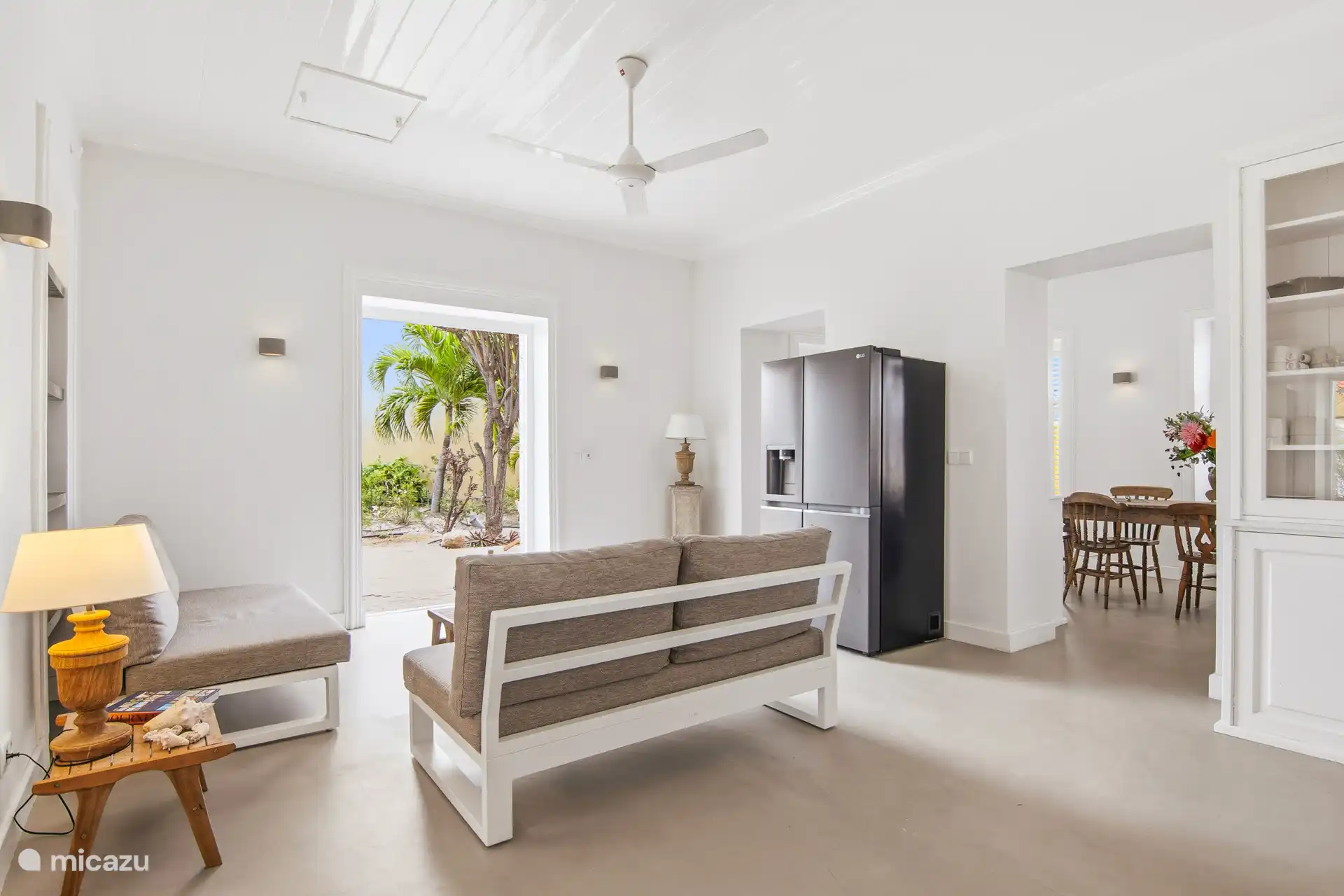 Monumentale stadsvilla - zitgedeelte & zijterras