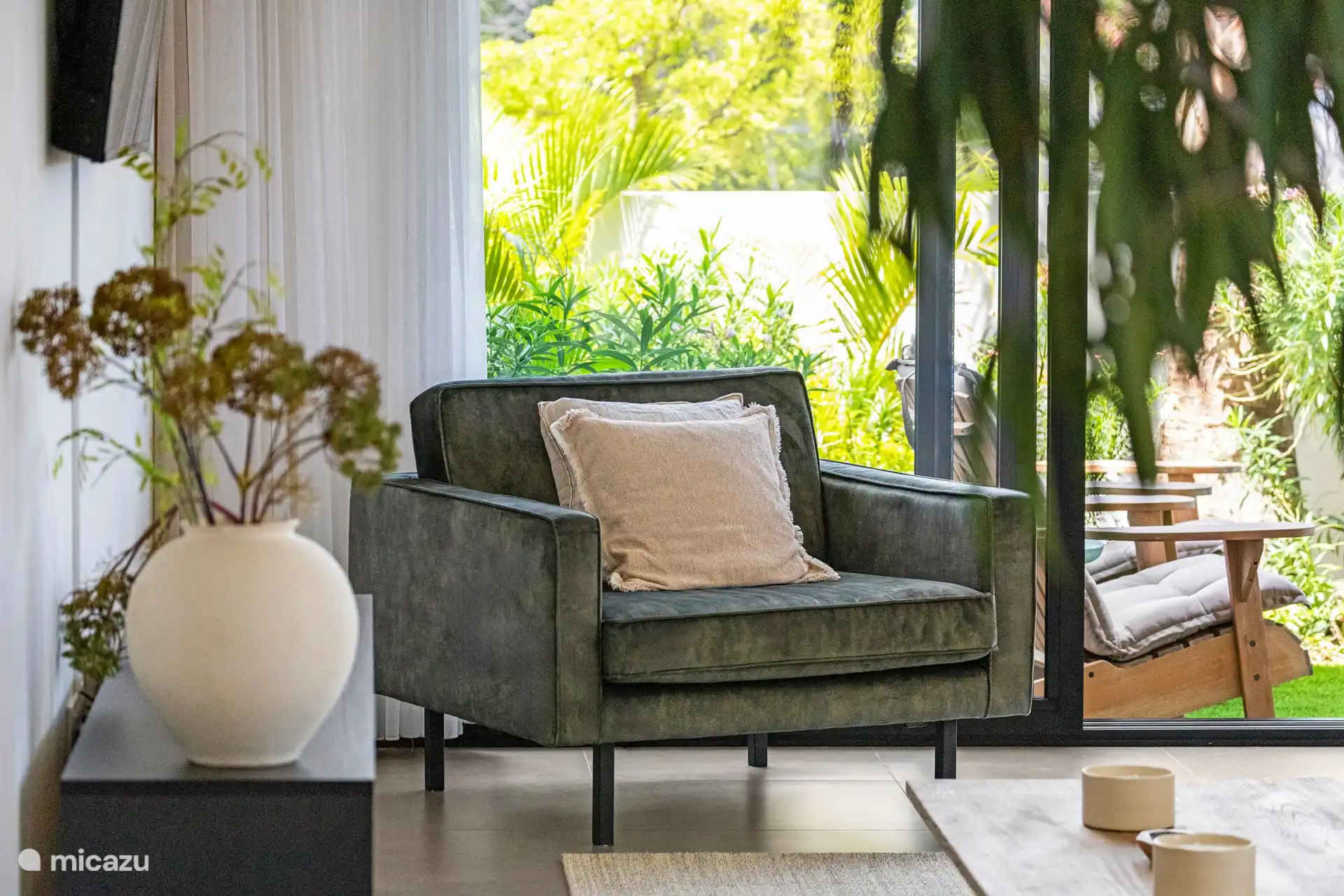 stoel in de woonkamer