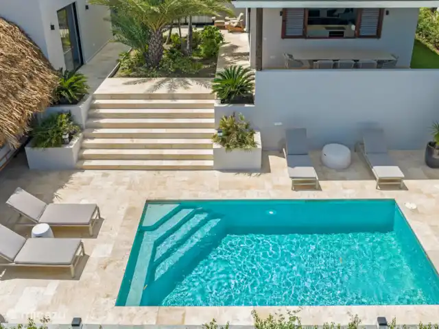 Casa Jan Sofat 57 | Curaçao, Banda Ariba (est), Jan Sofat - appartement Piscine avec de jolis transats
