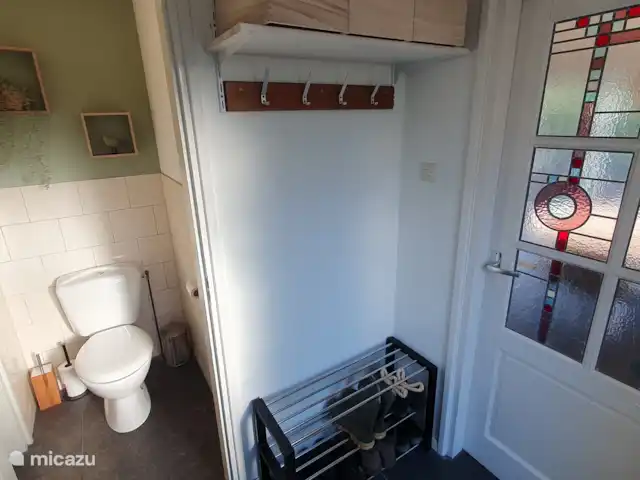 Chalet L’Oiseau Chanceux | Pays-Bas, Drenthe, Zorgvlied - maison de vacances Hall avec toilettes.