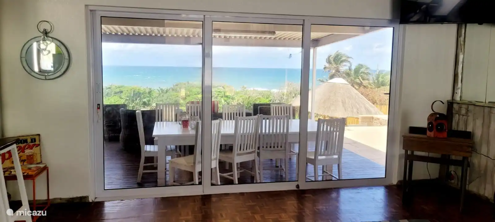 Schiebetüren für einen einfachen Zugang zum Unterhaltungsbereich und natürlich für die schöne Aussicht