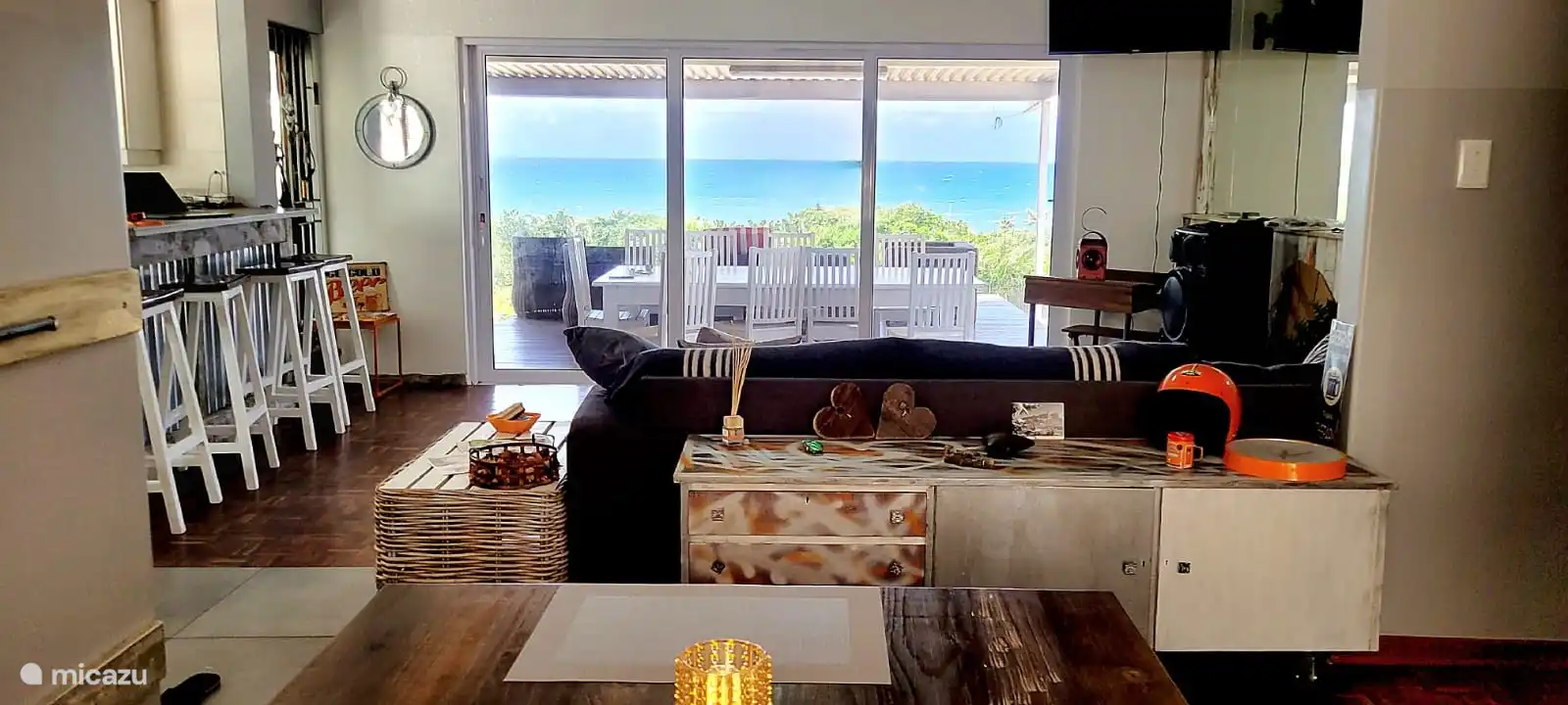 Diese Ausblicke durch die Schiebetüren, was für ein Vergnügen!
