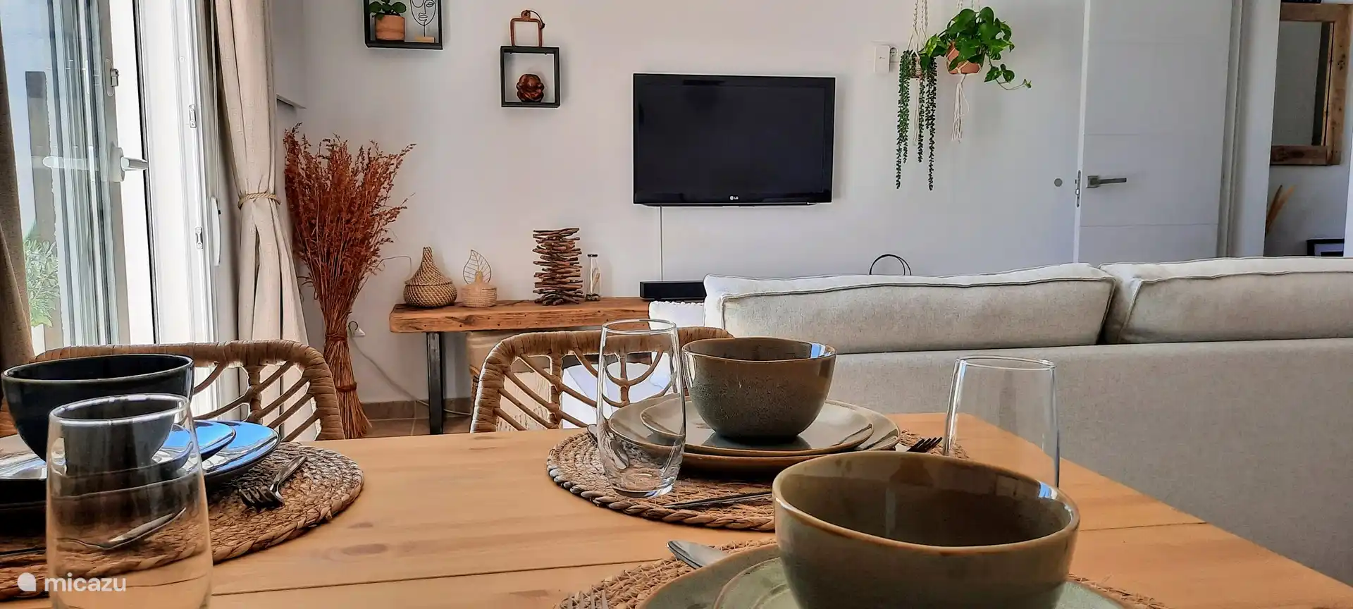 Vue depuis la salle à manger.