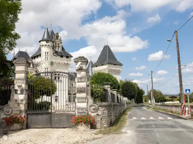 Maison Fame  huren in Frankrijk, Dordogne, Champagne-et-Fontaine - vakantiehuis prachtige architectuur