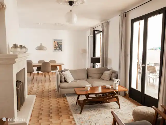Maison Fame  huren in Frankrijk, Dordogne, Champagne-et-Fontaine - vakantiehuis woonkamer