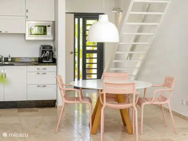 Nouvelle villa ! Villa Brosse | Bonaire, Bonaire, Kralendijk - villa Salle à manger près de la cuisine.