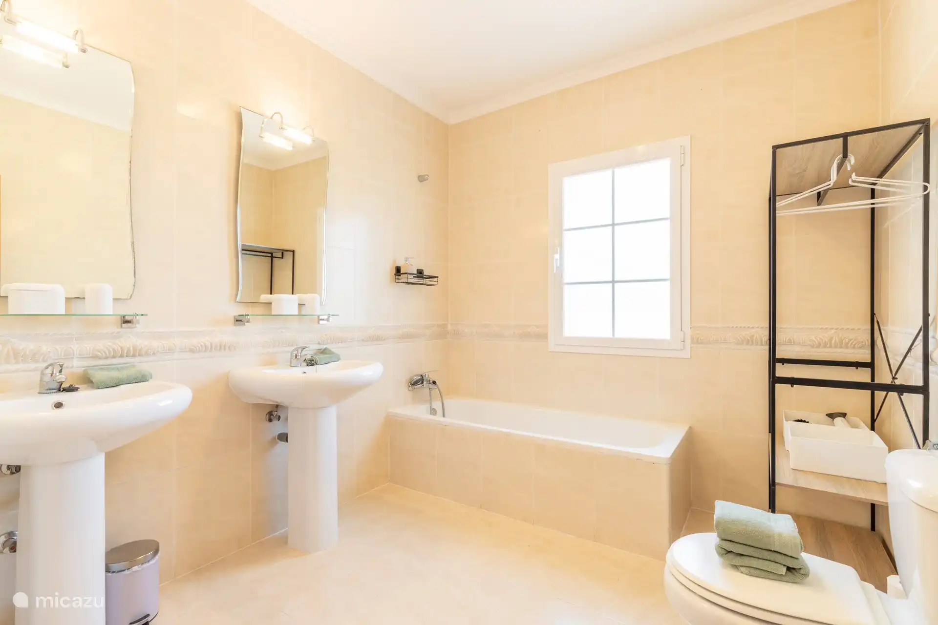 Salle de bain masterbedroom RDC