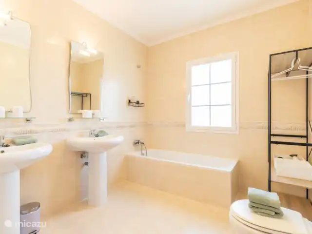 Casita Vreugde en Liefde huren in Spanje, Costa Blanca, Jávea - villa Badkamer masterbedroom begane grond