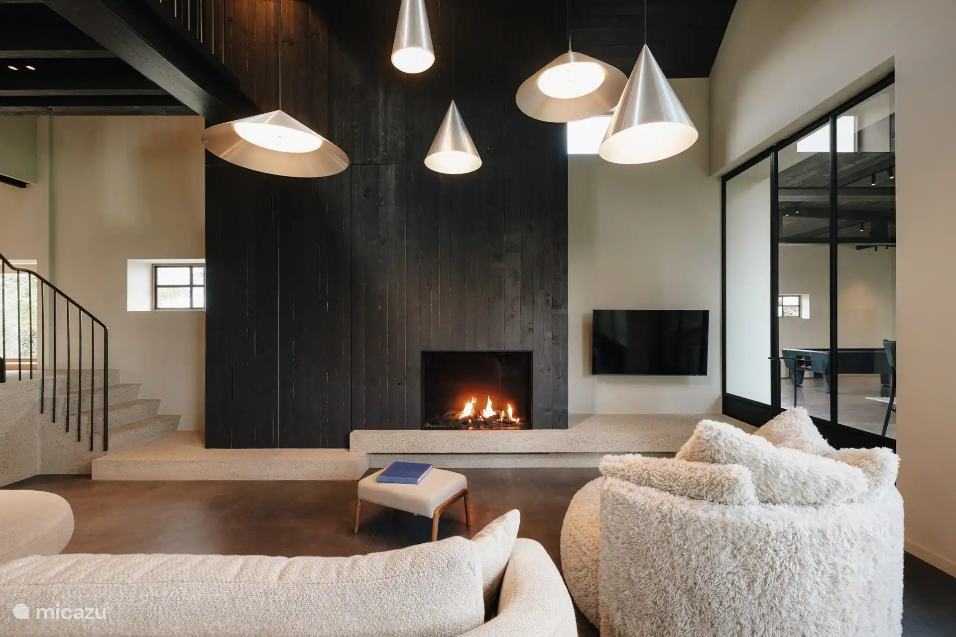 ¡Acogedor junto a la chimenea!