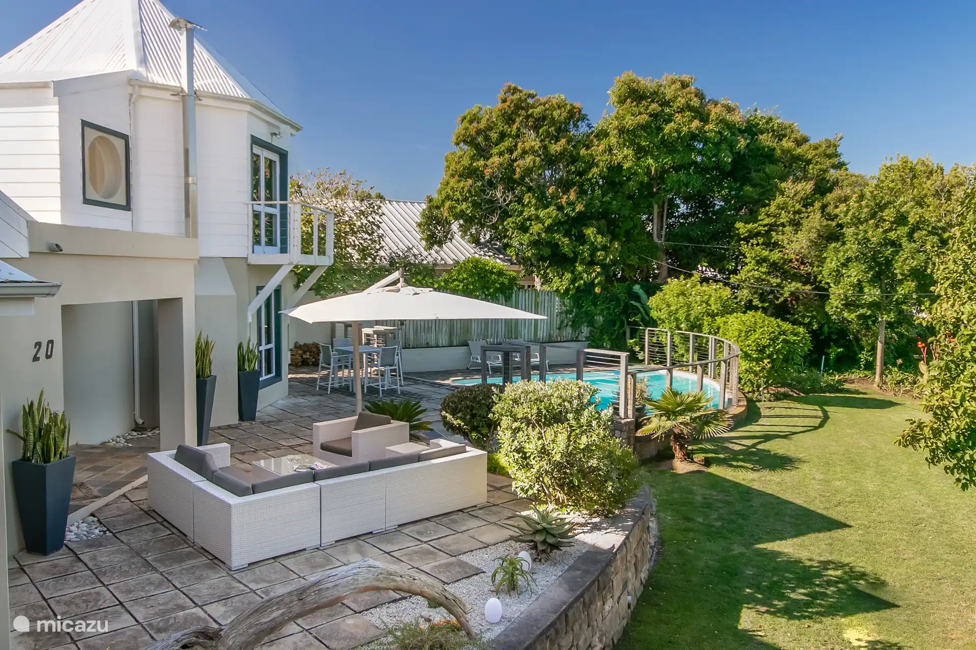 1 of the outdoor areas of Villa Leisure