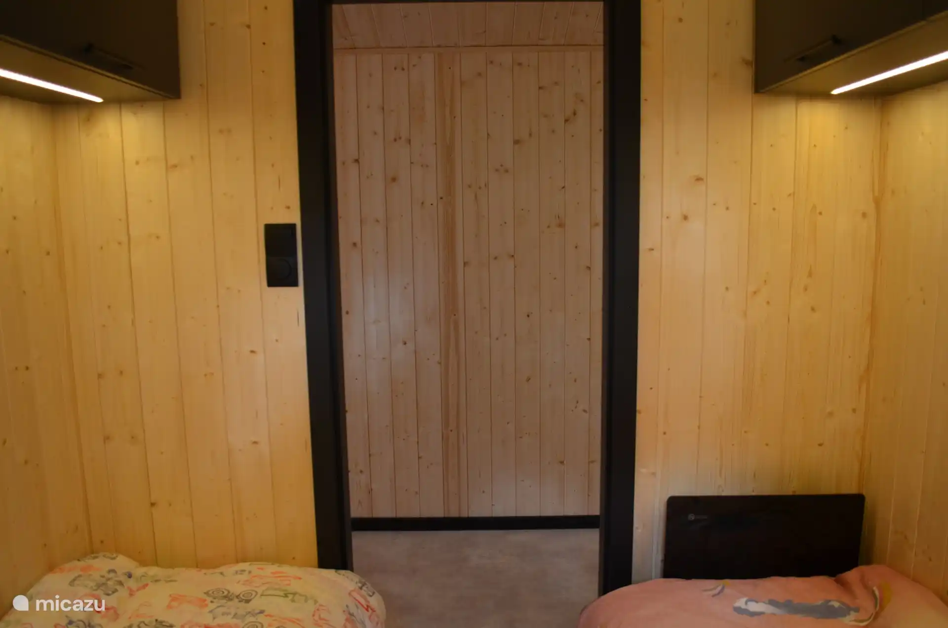 Blick vom zweiten Schlafzimmer auf den Flur