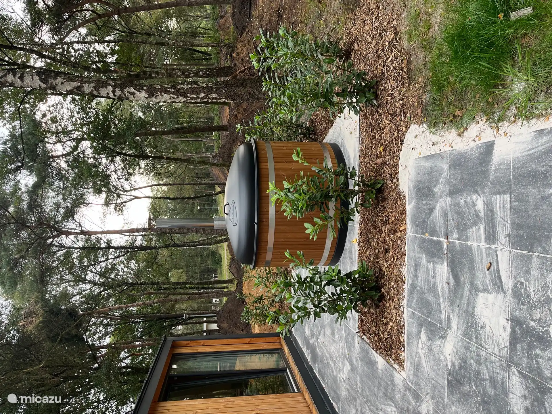 Holzbefeuerter Whirlpool