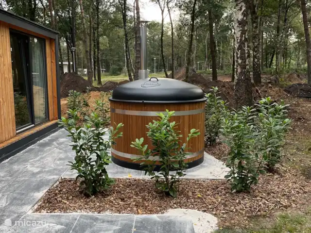 Hella : Aventure et Nature  | Pays-Bas, Overijssel, Haarle - chalet Bain à remous au feu de bois