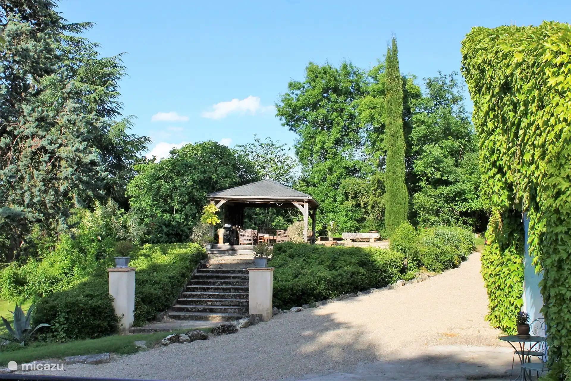 Everywhere on the site there are nice places to discover.