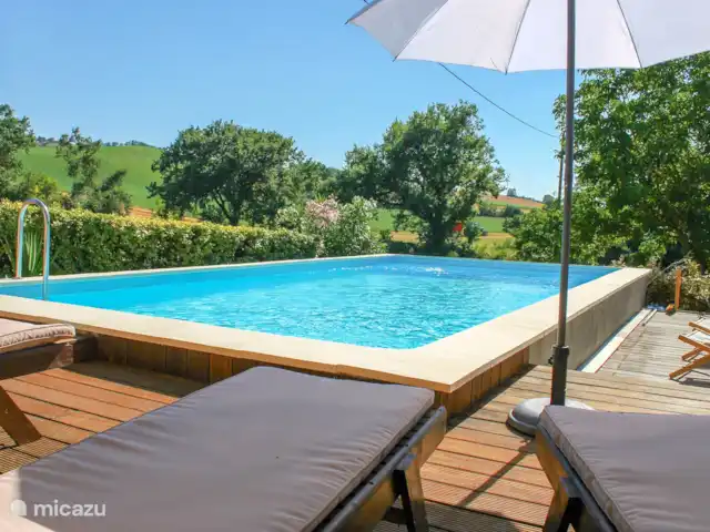 Le Pigeonnier de Migou en Francia, Tarn-et-Garonne, Larrazet - casa rural / cabaña La piscina.