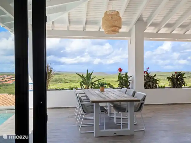 Villa Bista di Laman  en Curazao, Bandabou (oeste), Fontein - villa Ver cómo el sol se hunde en el mar durante la cena.